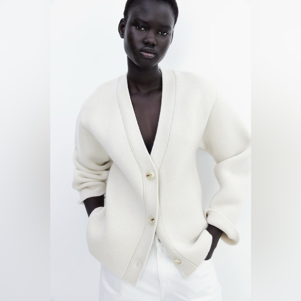 H&M Cream Wool Premium Selection Structured Ivory Knit Cardigan Size Medium